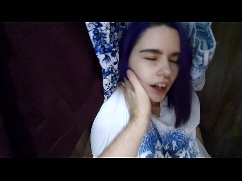 ❤️ Shkafda mening singlimni topib, unga yordam berdi Super porno uz.slowheat.top